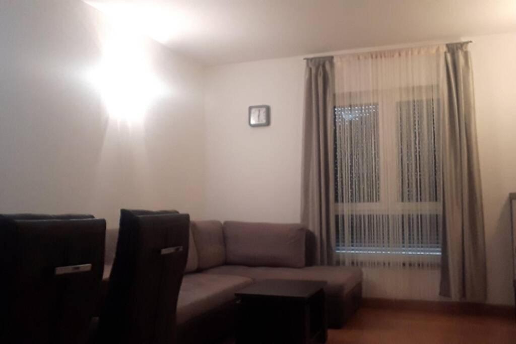 Apartman Franko - Uz Parking Pula Exterior foto