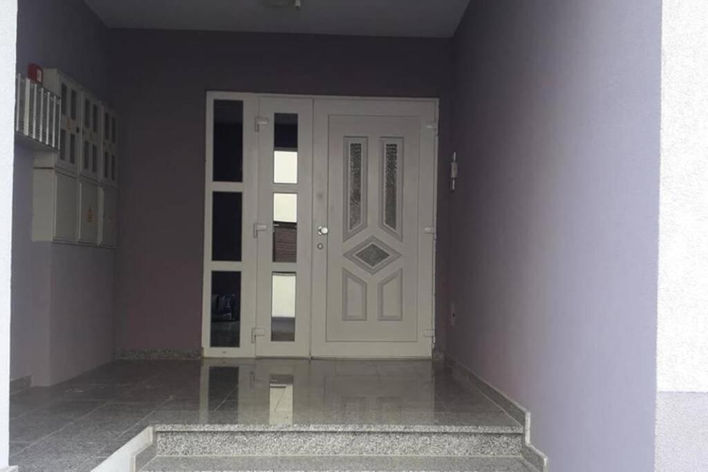 Apartman Franko - Uz Parking Pula Exterior foto